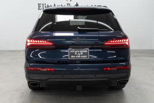 Waitomo Blue Metallic 2025 Audi Q7 45 Premium Plus