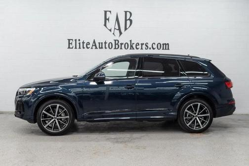 Waitomo Blue Metallic 2025 Audi Q7 45 Premium Plus