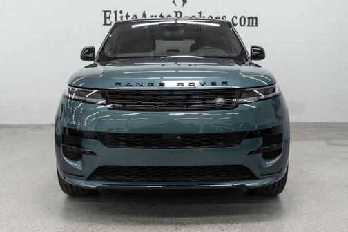 Giola Green Metallic 2023 Land Rover Range Rover Sport SE