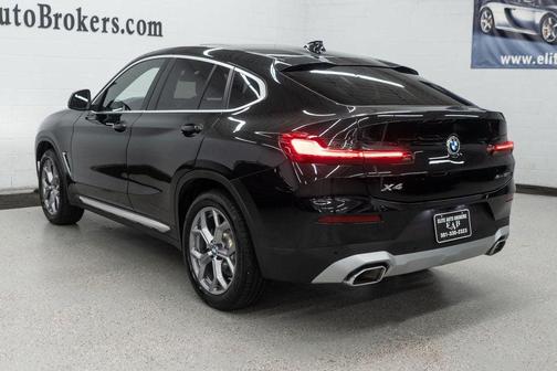2025 BMW X4 xDrive30i