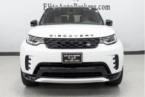 2024 Land Rover Discovery P300 Dynamic SE