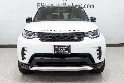 2024 Land Rover Discovery P300 Dynamic SE