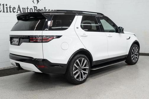 2024 Land Rover Discovery P300 Dynamic SE