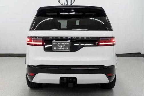 2024 Land Rover Discovery P300 Dynamic SE