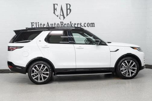 2024 Land Rover Discovery P300 Dynamic SE