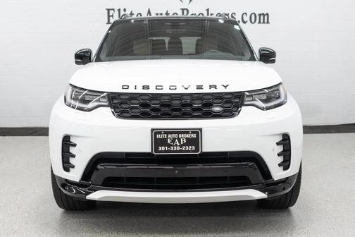 2024 Land Rover Discovery P300 Dynamic SE