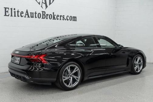 2023 Audi e-tron GT Premium Plus quattro