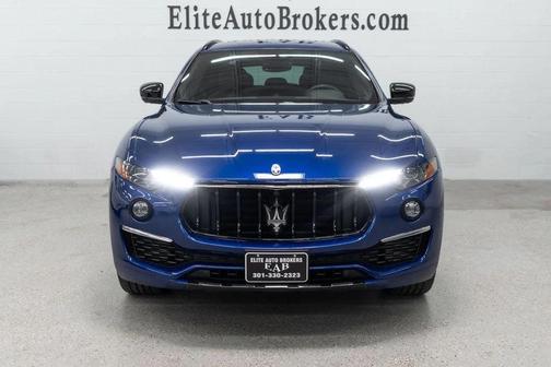 Blu Emozione Metallic 2022 Maserati Levante GT