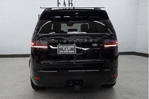 2023 Land Rover Discovery P300 S R-Dynamic