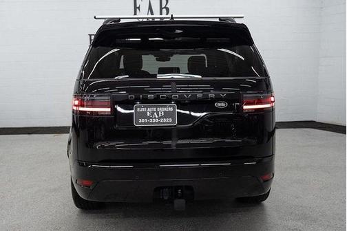 2023 Land Rover Discovery P300 S R-Dynamic