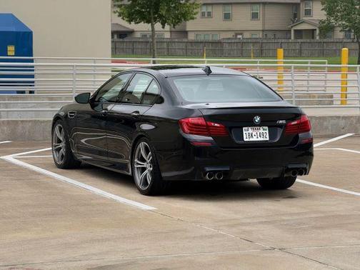 Black 2014 BMW M5 Base