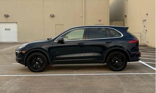 2016 Porsche Cayenne Base
