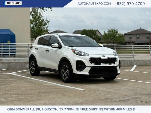 White 2021 Kia Sportage LX