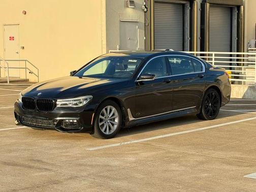 2016 BMW 750 i xDrive