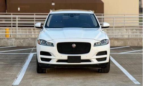 Fuji White 2019 Jaguar F-PACE 25t