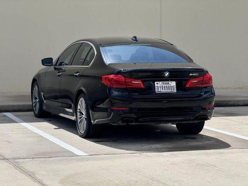 2017 BMW 540 i