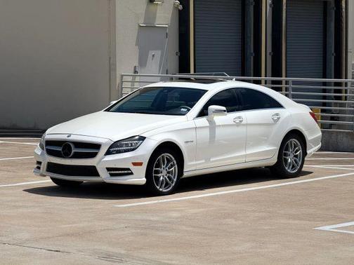 White 2014 Mercedes-Benz CLS-Class