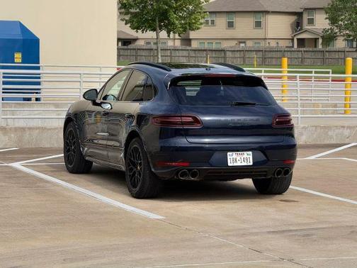 Blue 2017 Porsche Macan GTS