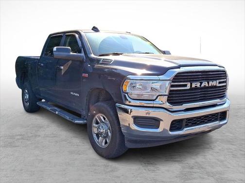 2020 RAM 2500 Big Horn Crew Cab 4X4 6'4' Box