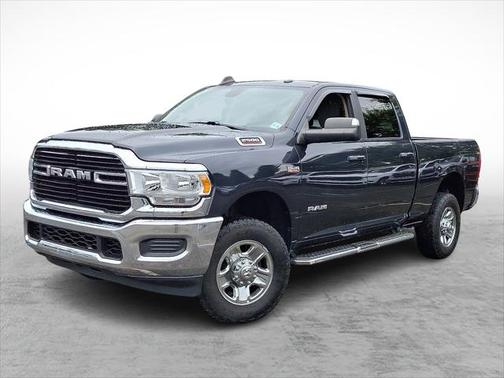 2020 RAM 2500 Big Horn Crew Cab 4X4 6'4' Box