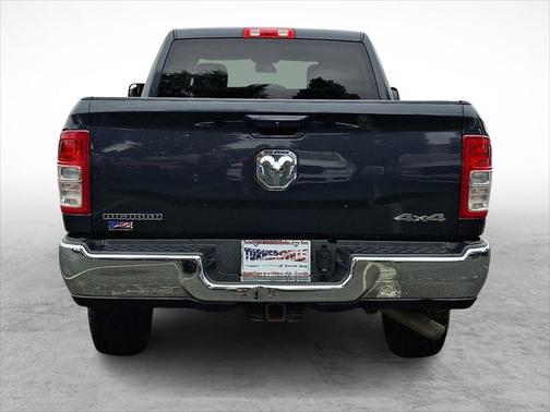 2020 RAM 2500 Big Horn Crew Cab 4X4 6'4' Box