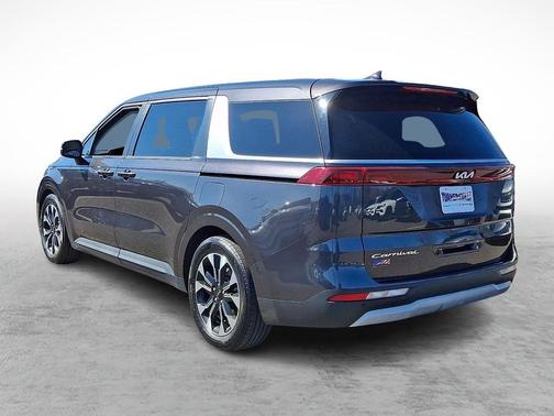2022 Kia Carnival EX