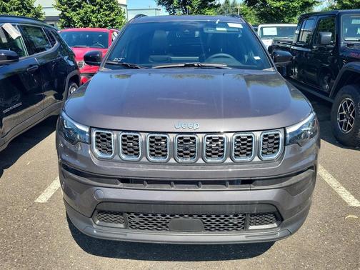 2024 Jeep Compass Latitude Lux
