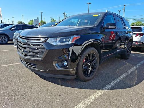 Mosaic Black Metallic 2020 Chevrolet Traverse Premier
