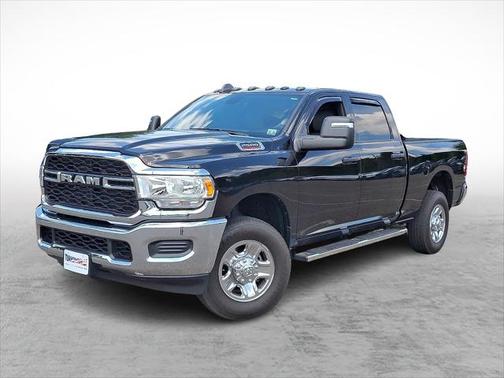 2023 RAM 2500 Tradesman Crew Cab 4x4 6'4' Box