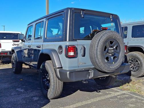 2026 Jeep Wrangler Sport