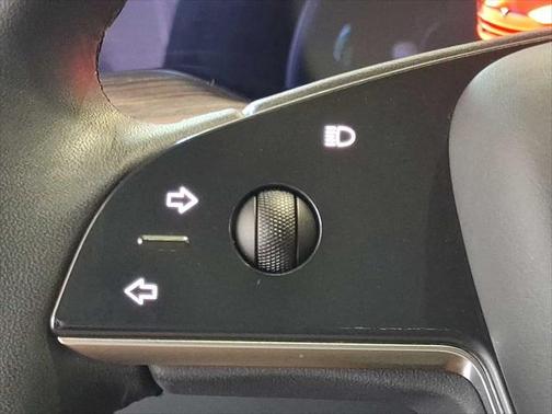2023 Tesla Model X Standard Range
