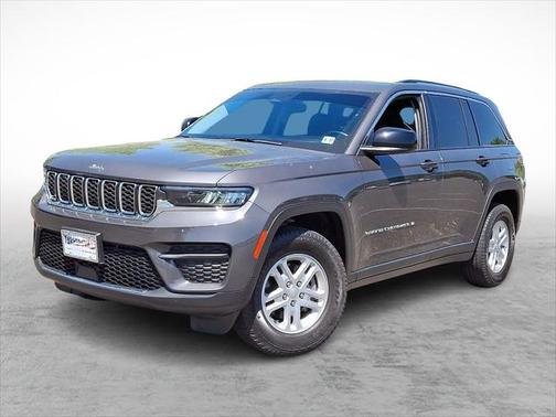 2022 Jeep Grand Cherokee Laredo