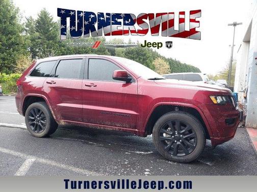 Photo 1 of 5 of 2019 Jeep Grand Cherokee Altitude