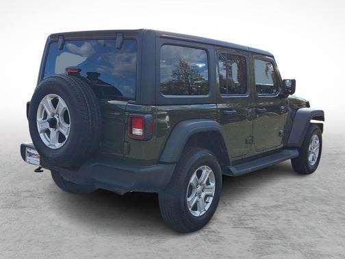 2022 Jeep Wrangler Unlimited Sport