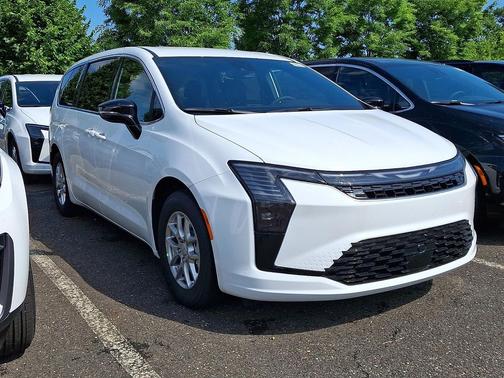 Bright White Clearcoat 2027 Chrysler Pacifica L