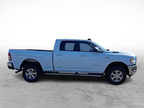 2022 RAM 2500 Big Horn Crew Cab 4x4 6'4' Box