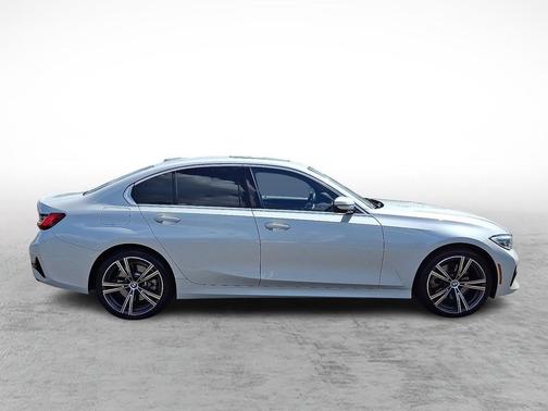 2022 BMW 330 xDrive