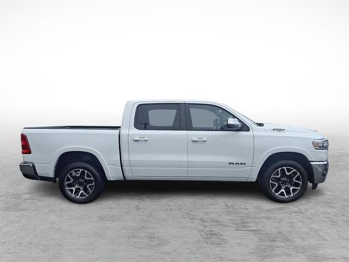 Bright White Clearcoat 2025 RAM 1500 Laramie