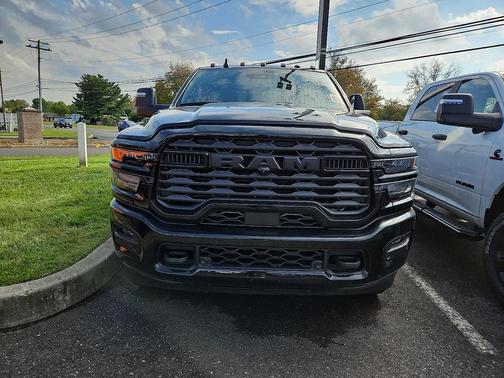 2025 RAM 2500 Big Horn Crew Cab 4x4 6'4' Box