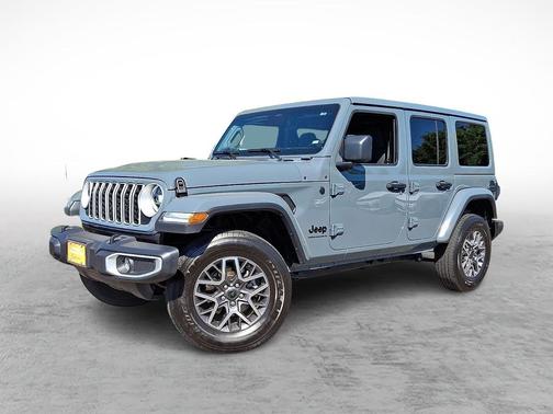 Anvil Clear Coat 2026 Jeep Wrangler 4-Door Sahara 4x4