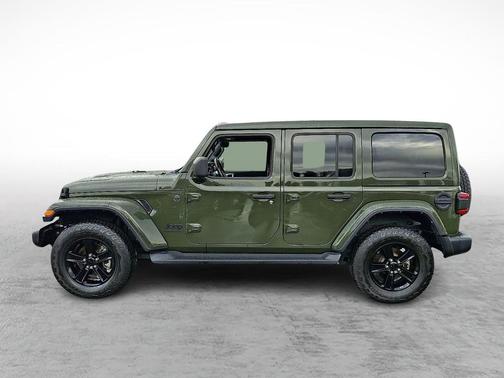 2023 Jeep Wrangler 4-Door Sahara Altitude 4x4