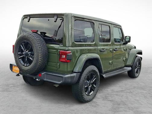 2023 Jeep Wrangler 4-Door Sahara Altitude 4x4