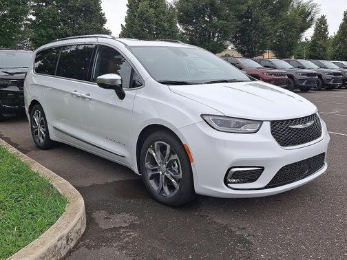 2026 Chrysler Pacifica L