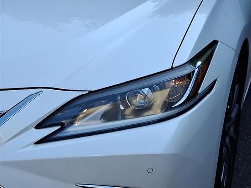 2020 Lexus ES 350 Base