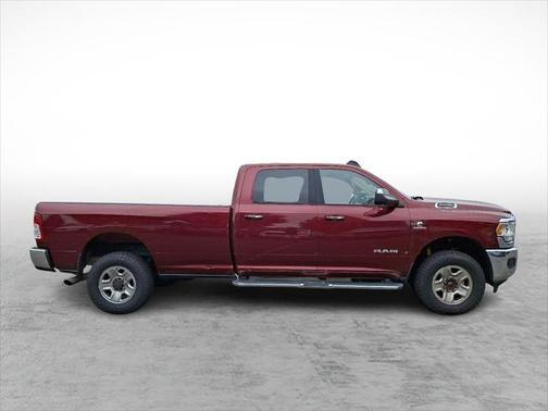 2019 RAM 2500 Big Horn Crew Cab 4x4 8' Box