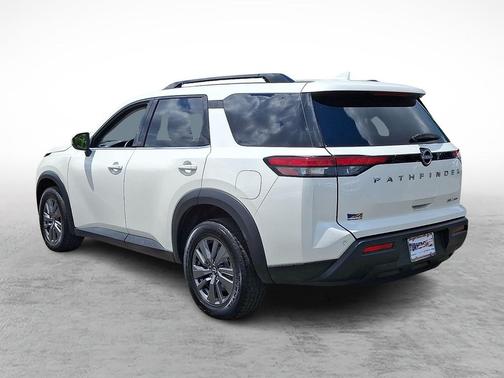 Pearl White Tricoat 2024 Nissan Pathfinder SV 4WD
