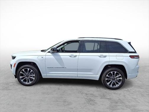 2022 Jeep Grand Cherokee 4xe Overland