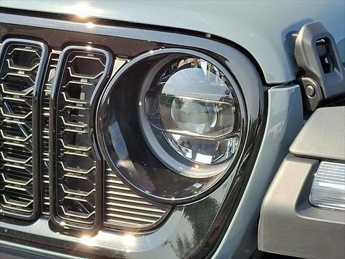 2025 Jeep Wrangler 4xe Willys