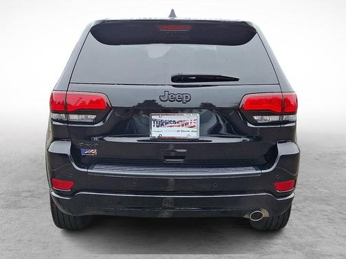 2022 Jeep Grand Cherokee Laredo