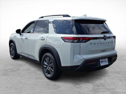 2023 Nissan Pathfinder SV FWD